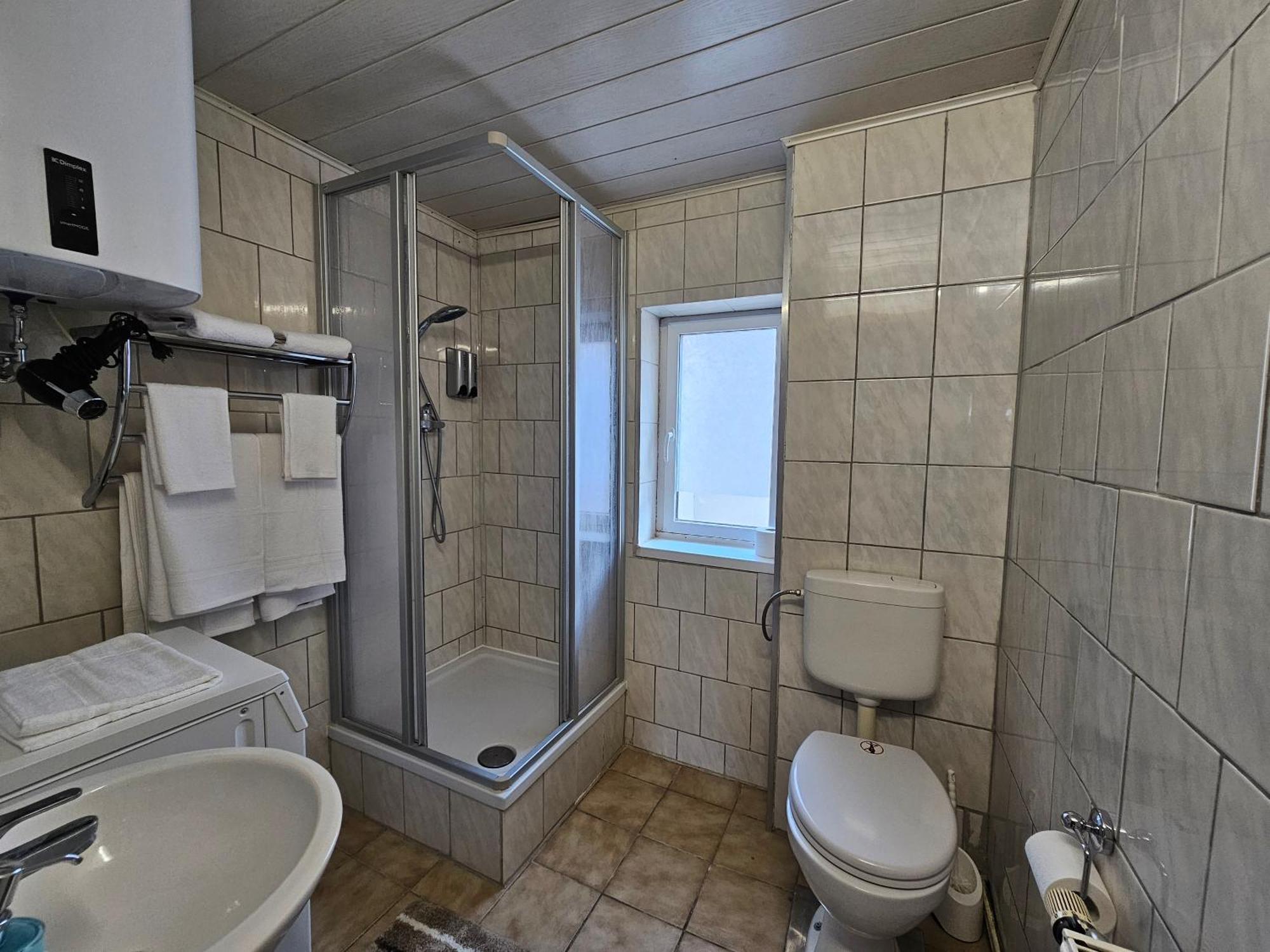 Ferienwohnung In Stadtroda Екстериор снимка